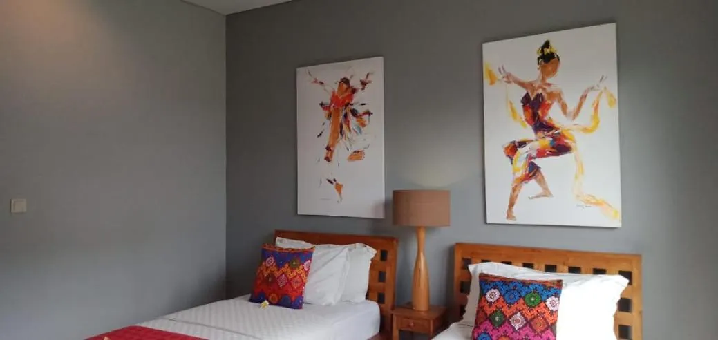 Villa Bteega, 10 Minutes Walk To Beach And Restaurants, With Staffs Seminyak
