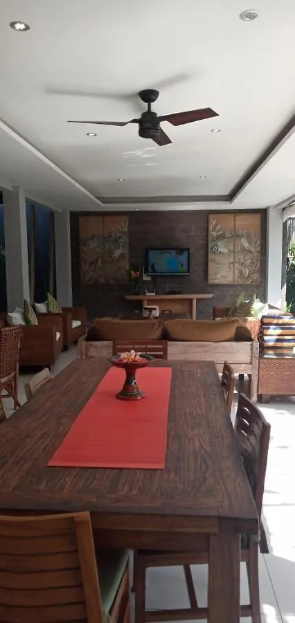 Villa Bteega, 10 Minutes Walk To Beach And Restaurants, With Staffs Seminyak